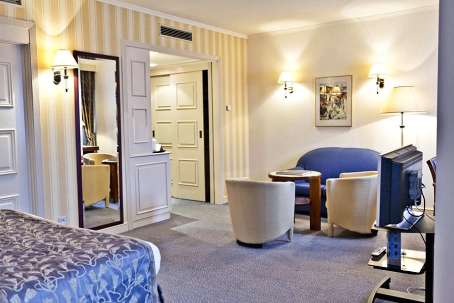 Le Châtelain Hotel 5*