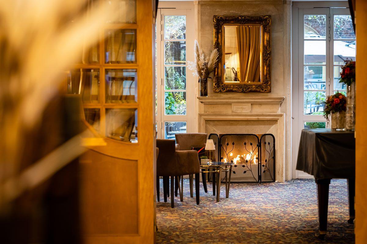 Le Chatelain Hotel